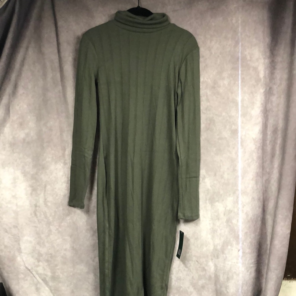Women’s dress